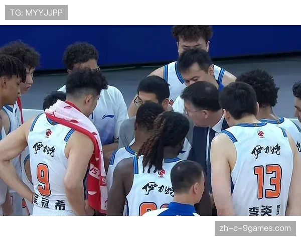 上海队连胜终结暴露外线火力不足 三分球17投仅7中难破联防 上海队连胜终结暴露外线火力不足 三分球17投仅7中难破联防